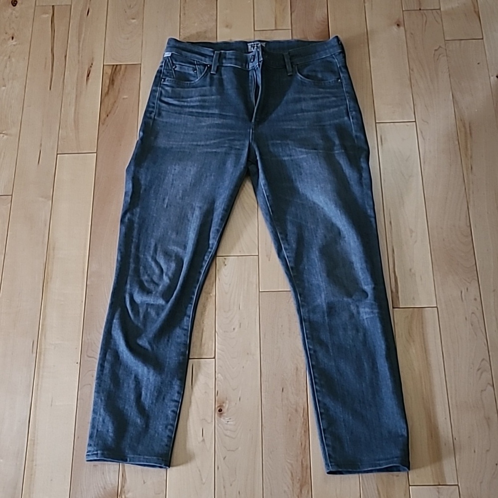 Citizens of Humanity women's size 30 high rise faded cropped jeans